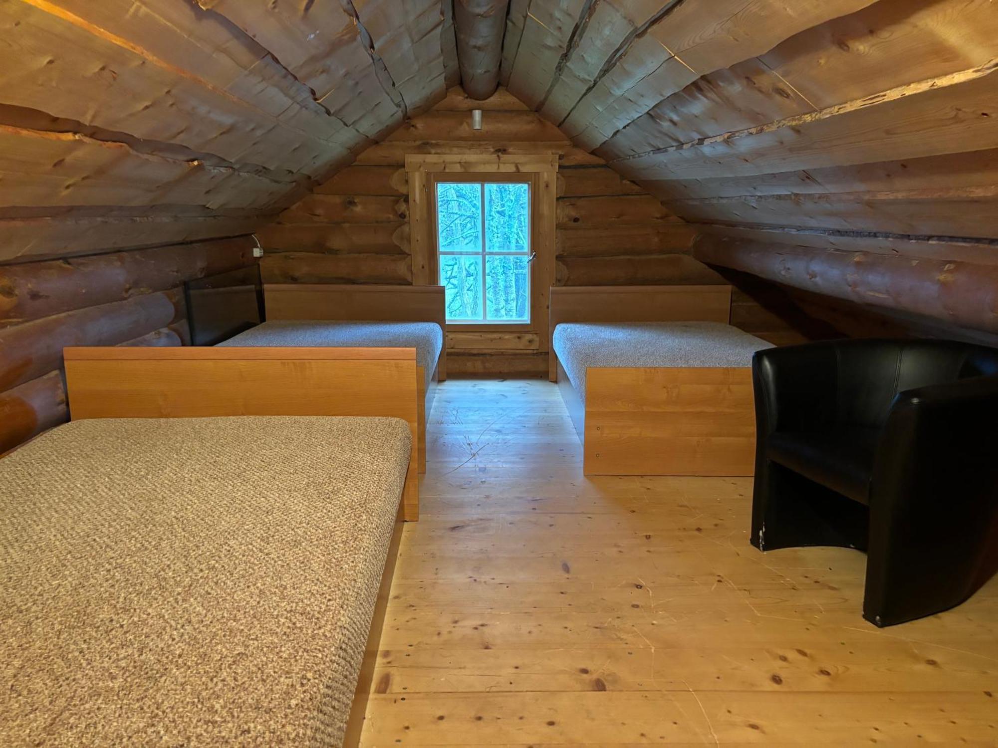 Kolga Puhkemaja Puehajaervel Ferienhaus *